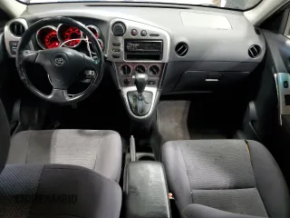 2003 Toyota Matrix Std z VIN 2T1KR32E73C100163, wystawiony jako Copart lot #57618285 z przebiegiem 196 012 mil mil oraz Czysty tytuł • Clean title. Historia ofert i sprzedaży dostępna na DreamBid. Obrazek 8.