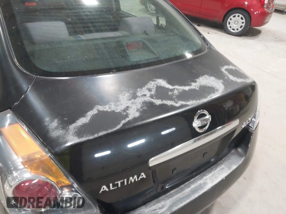 2008 Nissan Altima 2.5 SL with VIN 1N4AL21E58N407401, listed as a IAAI auction lot 42090251 with 131,757 mi miles. Bid and sale history available at carsss.com. Image 13.