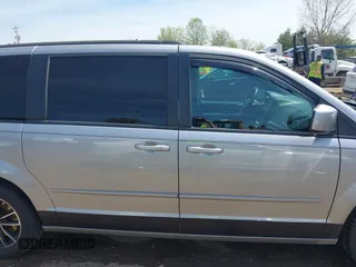 2017 Dodge Grand Caravan SE with VIN 2C4RDGBG8HR819905, listed as a IAAI auction lot 42086955 with 125,470 mi miles and . Bid and sale history available at DreamBid. Image 13.