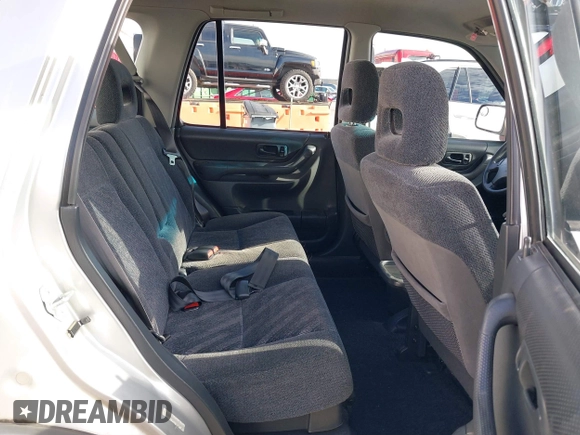 2000 Honda CR-V LX with VIN JHLRD184XYC054038, listed as a IAAI auction lot 41414445 with 294,210 mi miles. Bid and sale history available at carsss.com. Image 8.