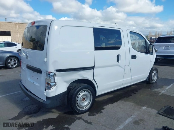 2018 Nissan NV200 Compact Cargo S with VIN 3N6CM0KN5JK705183, listed as a IAAI auction lot 41627733 with 46,948 mi miles. Bid and sale history available at carsss.com. Image 4.