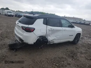 2022 Jeep Compass High Altitude с VIN 3C4NJDCB8NT211481, выставлен на аукционе Copart как лот 59004085 с пробегом 6 459 миль миль и Списание • Salvage title. История ставок и продаж доступна на DreamBid. Изображение 3.