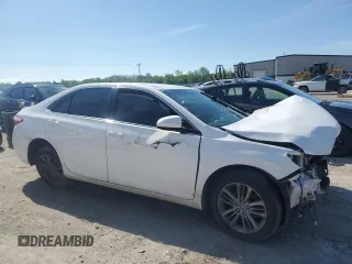 2017 Toyota Camry XLE z VIN 4T1BF1FK9HU337269, wystawiony jako Copart lot #58784995 z przebiegiem Nie podano mil oraz Szkoda całkowita • Salvage title. Historia ofert i sprzedaży dostępna na DreamBid. Obrazek 4.