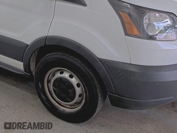 2018 Ford Transit с VIN 1FTYE1YM0JKB52111, выставлен на аукционе IAAI как лот 42832831 с пробегом 132 936 миль миль и . История ставок и продаж доступна на DreamBid. Изображение 16.