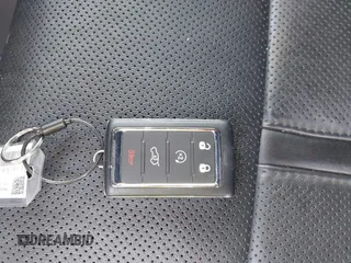 2024 Jeep Wagoneer Series II с VIN 1C4SJRBP2RS177770, выставлен на аукционе IAAI как лот 42448555 с пробегом 22 053 миль миль и . История ставок и продаж доступна на DreamBid. Изображение 11.