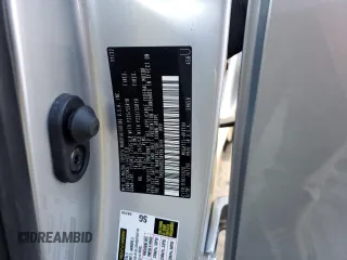 2022 Toyota Corolla Cross XLE z VIN 7MUDAABG2NV043649, wystawiony jako Copart lot #76577044 z przebiegiem 9 495 mil mil oraz Szkoda całkowita • Salvage title. Historia ofert i sprzedaży dostępna na DreamBid. Obrazek 13.
