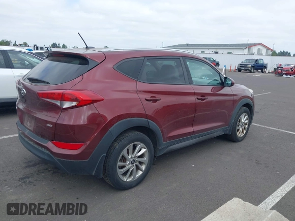 2016 Hyundai Tucson SE z VIN KM8J3CA47GU211841, wystawiony jako IAAI lot #42465483 z przebiegiem 140 666 mil mil oraz . Historia ofert i sprzedaży dostępna na DreamBid. Obrazek 4.