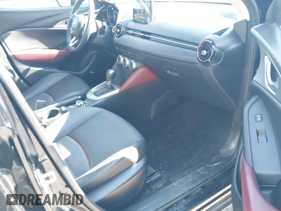 2018 Mazda CX-3 Touring z VIN JM1DKFC73J0321605, wystawiony jako IAAI lot #42355269 z przebiegiem 40 053 mil mil oraz . Historia ofert i sprzedaży dostępna na DreamBid. Obrazek 5.