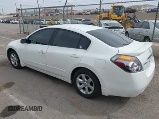 2008 Nissan Altima 2.5 with VIN 1N4AL21E88N546924, listed as a IAAI auction lot 41685591 with 144,537 mi miles. Bid and sale history available at carsss.com. Image 14.