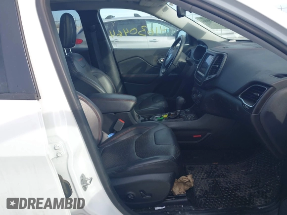 2019 Jeep Cherokee Trailhawk Elite with VIN 1C4PJMBX0KD315275, listed as a IAAI auction lot 41630464 with 94,558 mi miles. Bid and sale history available at carsss.com. Image 5.