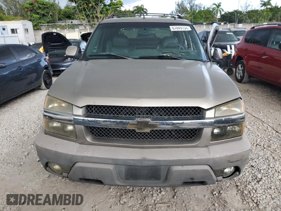 2002 Chevrolet Avalanche z VIN 3GNEC13T72G190765, wystawiony jako Copart lot #67849754 z przebiegiem Nie podano mil oraz Szkoda całkowita • Salvage title. Historia ofert i sprzedaży dostępna na DreamBid. Obrazek 5.