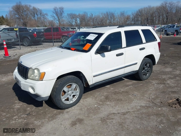 2006 Jeep Grand Cherokee Laredo with VIN 1J4GR48K56C294546, listed as a IAAI auction lot 41672848 with 193,993 mi miles. Bid and sale history available at carsss.com. Image 2.