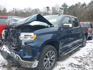 2022 Chevrolet Silverado 1500 LT with VIN 3GCPDKEK4NG621012, listed as a IAAI auction lot 41292608 with 33,940 mi miles. Bid and sale history available at carsss.com. Image 17.