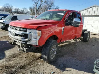 2021 Ford F-350 z VIN 1FT8X3BN5MEE14036, wystawiony jako Copart lot #82715114 z przebiegiem 53 322 mil mil oraz Szkoda całkowita • Salvage title. Historia ofert i sprzedaży dostępna na DreamBid. Obrazek 1.