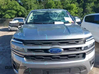 2024 Ford Expedition XLT с VIN 1FMJU1J89REA34338, выставлен на аукционе IAAI как лот 42217647 с пробегом 46 609 миль миль и . История ставок и продаж доступна на DreamBid. Изображение 12.