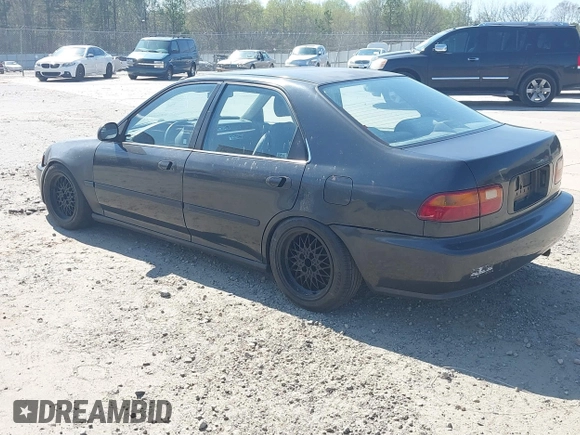1992 Honda Civic DX z VIN 1HGEG8542NL032175, wystawiony jako IAAI lot #41852754 z przebiegiem 279 877 mil mil oraz . Historia ofert i sprzedaży dostępna na DreamBid. Obrazek 3.