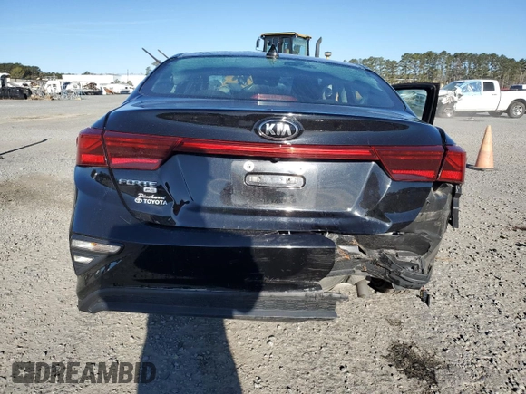 2021 Kia Forte FE with VIN 3KPF24AD8ME373300, listed as a Copart auction lot 50255425 with 96,855 mi miles and Salvage Title. Bid and sale history available at carsss.com. Image 6.