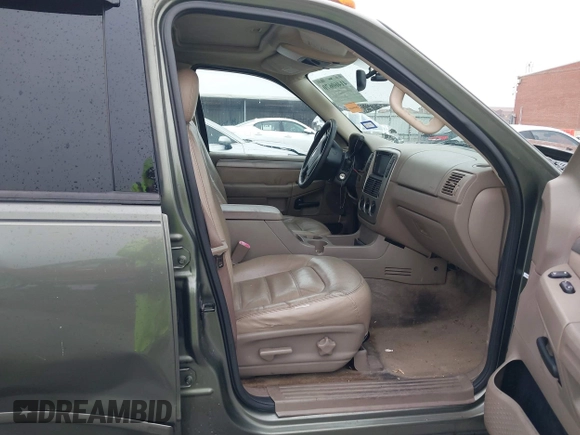 2004 Ford Explorer XLT with VIN 1FMZU73K84UB22567, listed as a IAAI auction lot 41460670 with 132,874 mi miles and . Bid and sale history available at DreamBid. Image 5.