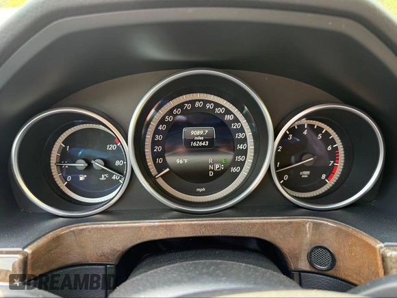 2014 Mercedes-Benz E 350 Luxury with VIN WDDHH8JB8EA906141, listed as a IAAI auction lot 42203573 with 162,643 mi miles and . Bid and sale history available at DreamBid. Image 7.