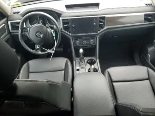 2019 Volkswagen Atlas SE z VIN 1V2WR2CA4KC531413, wystawiony jako Copart lot #55102495 z przebiegiem 71 887 mil mil oraz Szkody całkowita. Historia ofert i sprzedaży dostępna na DreamBid. Obrazek 8.