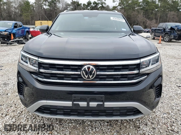 2023 Volkswagen Atlas SE with VIN 1V2WC2CA3PC209564, listed as a Copart auction lot 45835535 with 17,289 mi miles and Salvage title. Bid and sale history available at DreamBid. Image 5.