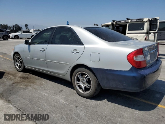 2004 Toyota Camry LE with VIN 4T1BE32K94U300544, listed as a Copart auction lot 60529005 with 223,940 mi miles and Clean title. Bid and sale history available at DreamBid. Image 2.