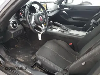 2017 FIAT 124 Spider Elaborazione Abarth z VIN JC1NFAEK4H0127606, wystawiony jako Copart lot #88480585 z przebiegiem 43 786 mil mil oraz Szkoda całkowita • Salvage title. Historia ofert i sprzedaży dostępna na DreamBid. Obrazek 7.