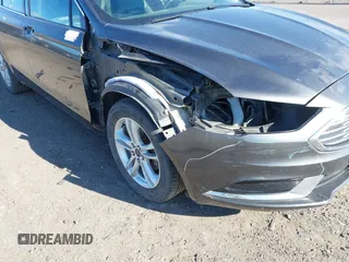 2018 Ford Fusion SE with VIN 3FA6P0HDXJR165459, listed as a IAAI auction lot 41810123 with 97,281 mi miles. Bid and sale history available at carsss.com. Image 6.