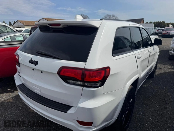 2019 Jeep Grand Cherokee Laredo E with VIN 1C4RJFAG8KC678774, listed as a Copart auction lot 52527475 with 156,592 mi miles and Clean Title. Bid and sale history available at carsss.com. Image 3.