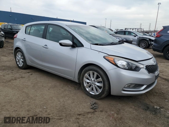 2015 Kia Forte 5-Door EX with VIN KNAFX5A8XF5336626, listed as a Copart auction lot 52307255 with 115,389 mi miles and Clean Title. Bid and sale history available at carsss.com. Image 4.