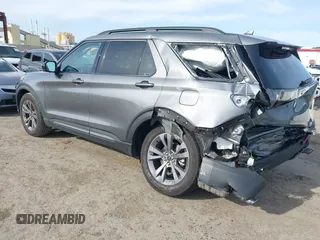 2023 Ford Explorer XLT with VIN 1FMSK7DH4PGC30228, listed as a IAAI auction lot 41851583 with 16,396 mi miles. Bid and sale history available at carsss.com. Image 3.