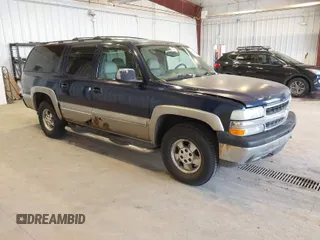 2001 Chevrolet Suburban LT with VIN 3GNFK16T61G123558, listed as a IAAI auction lot 41987547 with 182,773 mi miles. Bid and sale history available at carsss.com. Image 1.