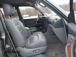 2000 Lexus LX 470 with VIN JT6HT00W9Y0096647, listed as a IAAI auction lot 41376347 with 231,916 mi miles and . Bid and sale history available at DreamBid. Image 5.
