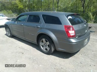 2005 Dodge Magnum z VIN 2D4FV48T65H514409, wystawiony jako IAAI lot #40228866 z przebiegiem 192 284 mil mil oraz . Historia ofert i sprzedaży dostępna na DreamBid. Obrazek 3.