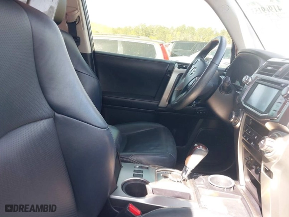 2017 Toyota 4Runner SR5 with VIN JTEZU5JR2H5154502, listed as a IAAI auction lot 41919153 with 127,269 mi miles. Bid and sale history available at carsss.com. Image 5.