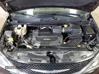 2017 Chrysler Pacifica Touring L Plus with VIN 2C4RC1EG6HR559922, listed as a Copart auction lot 53057505 with 131,322 mi miles and Clean Title. Bid and sale history available at DreamBid. Image 12.