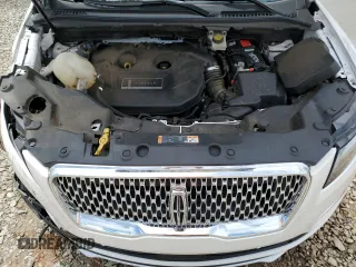 2019 Lincoln MKC Reserve with VIN 5LMTJ3DHXKUL29496, listed as a Copart auction lot 58970175 with 40,783 mi miles and Salvage title. Bid and sale history available at DreamBid. Image 12.