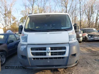 2014 Ram ProMaster Cargo z VIN 3C6TRVAG9EE102642, wystawiony jako IAAI lot #41852746 z przebiegiem 190 275 mil mil oraz . Historia ofert i sprzedaży dostępna na DreamBid. Obrazek 6.