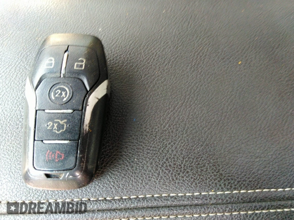 2013 Lincoln MKZ Hybrid с VIN 3LN6L2LU2DR810114, выставлен на аукционе IAAI как лот 40903368 с пробегом 102 538 миль миль и . История ставок и продаж доступна на DreamBid. Изображение 11.