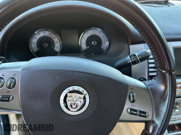 2011 Jaguar XF with VIN SAJWA0FB6BLS07902, listed as a Copart auction lot 80990964 with 110,451 mi miles and Clean Title. Bid and sale history available at carsss.com. Image 8.