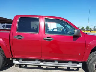2006 GMC Canyon SLE1 z VIN 1GTDT136768144637, wystawiony jako IAAI lot #42323078 z przebiegiem 155 443 mil mil oraz . Historia ofert i sprzedaży dostępna na DreamBid. Obrazek 14.