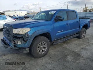 2017 Toyota Tacoma SR with VIN 5TFAX5GNXHX089478, listed as a Copart auction lot 44963455 with 39,138 mi miles and Non Repairable. Bid and sale history available at carsss.com. Image 1.