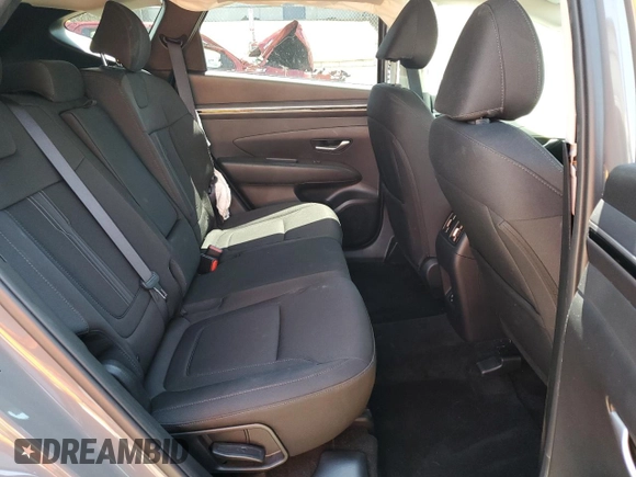 2024 Hyundai Tucson SEL z VIN 5NMJBCDE1RH391761, wystawiony jako Copart lot #59795045 z przebiegiem 22 159 mil mil oraz Czysty tytuł • Clean title. Historia ofert i sprzedaży dostępna na DreamBid. Obrazek 11.
