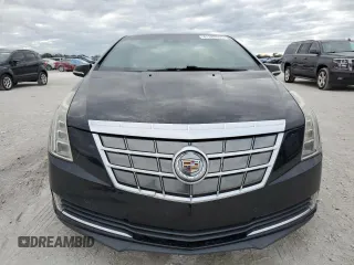 2014 Cadillac ELR z VIN 1G6RL1E46EU142582, wystawiony jako Copart lot #41382865 z przebiegiem 58 732 mil mil oraz Szkody całkowita. Historia ofert i sprzedaży dostępna na DreamBid. Obrazek 5.