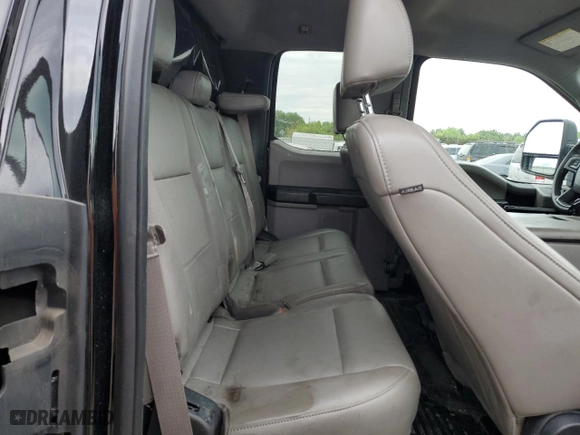 2018 Ford Super Duty F-250 SRW XL with VIN 1FT7X2B62JEC85876, listed as a Copart auction lot 53832614 with 203,769 mi miles. Bid and sale history available at carsss.com. Image 10.