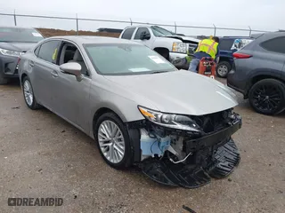2016 Lexus ES 350 with VIN 58ABK1GGXGU021778, listed as a IAAI auction lot 41889191 with 72,033 mi miles. Bid and sale history available at carsss.com. Image 1.