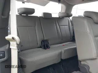 2018 Ford Expedition XLT with VIN 1FMJU1HT3JEA17677, listed as a IAAI auction lot 41349362 with 131,913 mi miles. Bid and sale history available at carsss.com. Image 20.