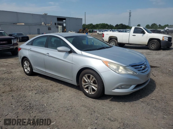 2013 Hyundai Sonata GLS with VIN 5NPEB4AC6DH737664, listed as a Copart auction lot 55560495 with 207,049 mi miles and Clean Title. Bid and sale history available at carsss.com. Image 4.