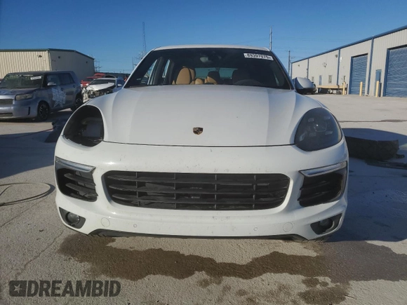 2016 Porsche Cayenne with VIN WP1AA2A23GLA06380, listed as a Copart auction lot 89397075 with 100,854 mi miles and Clean Title. Bid and sale history available at carsss.com. Image 5.