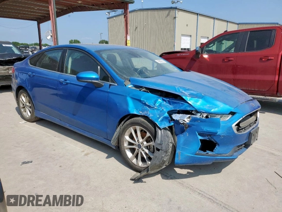 2020 Ford Fusion SE z VIN 3FA6P0HD0LR190390, wystawiony jako Copart lot #57521855 z przebiegiem 125 882 mil mil oraz Czysty tytuł • Clean title. Historia ofert i sprzedaży dostępna na DreamBid. Obrazek 4.